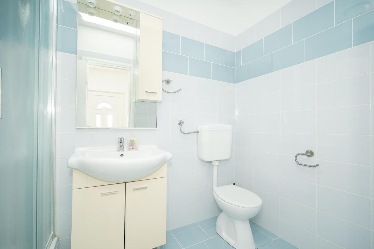 Apartments Oriana ラバック エクステリア 写真