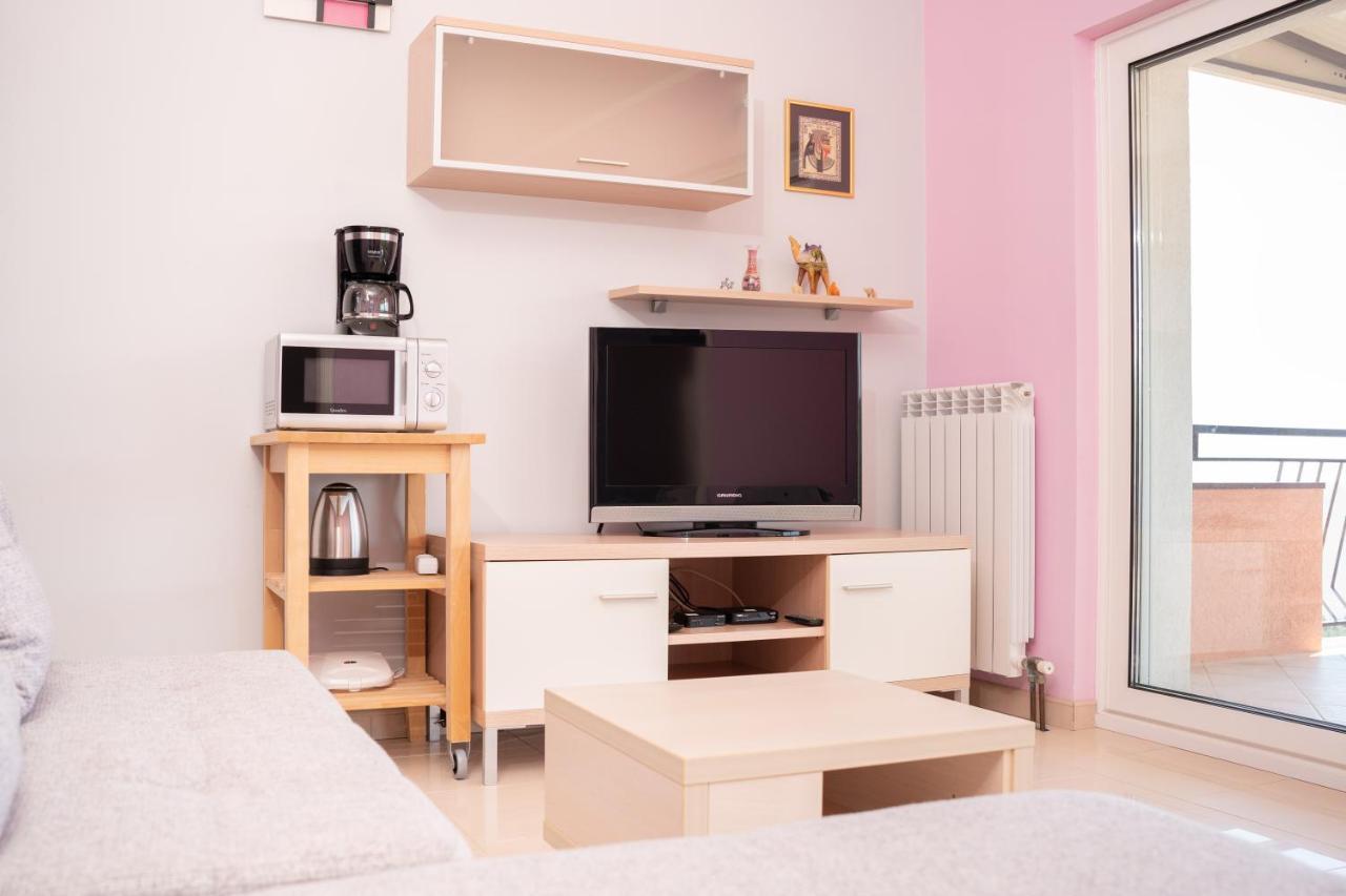 Apartments Oriana ラバック エクステリア 写真