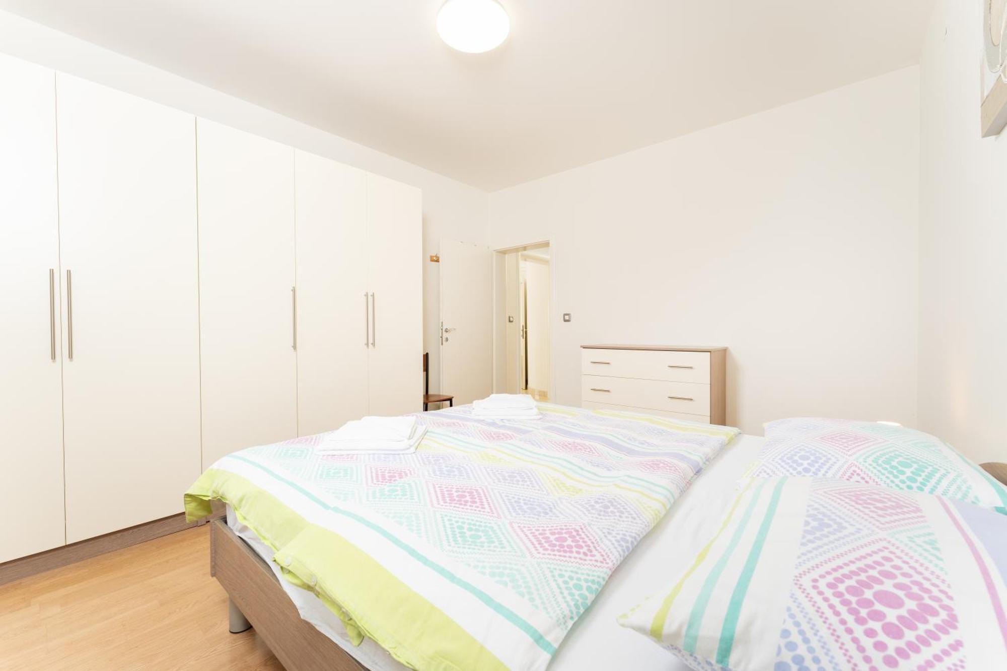 Apartments Oriana ラバック エクステリア 写真