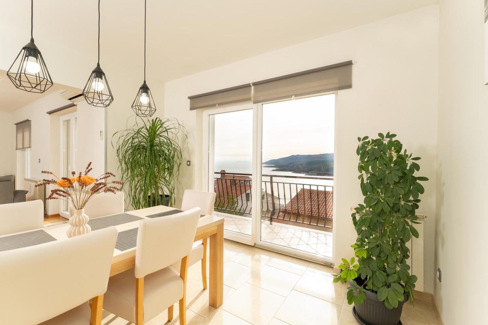 Apartments Oriana ラバック エクステリア 写真