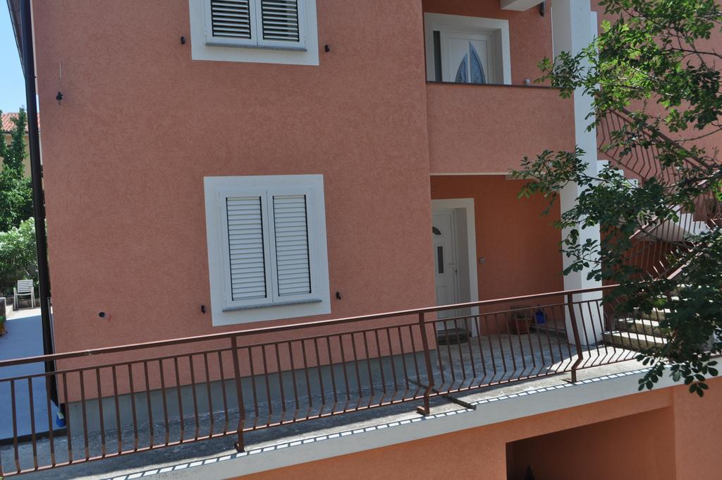 Apartments Oriana ラバック エクステリア 写真